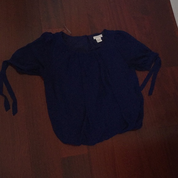 ⭐️ Firm Price ⭐️ Royal Blue Blouse with tie up sleeves and elastic bottom - Picture 2 of 4